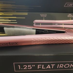 CORTEX LIMITED EDITION FLAT IRON 1.25"